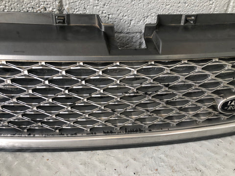 Range Rover Sport Front Grille Facelift in Silver Autobiography L320 D16076