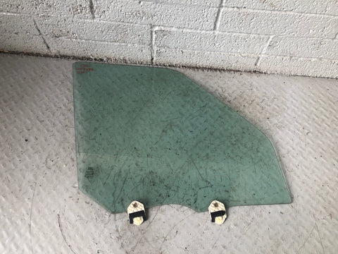 Discovery 4 Window Glass Off Side Front Door Land Rover 2009 to 2016 D03086