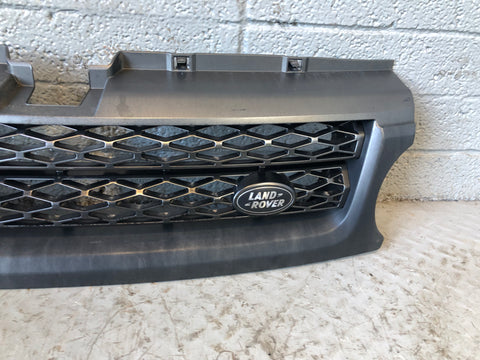Range Rover Sport Front Grille Facelift in Grey and Silver 2009 to 2013 L28096