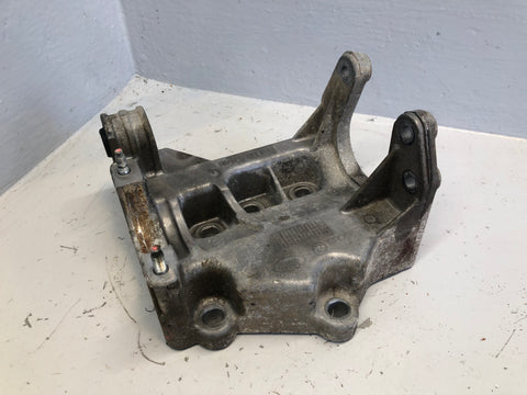 Freelander 2 Driveshaft Mount Bracket 6G9N-4H473-CE Land Rover 2011 to 2014