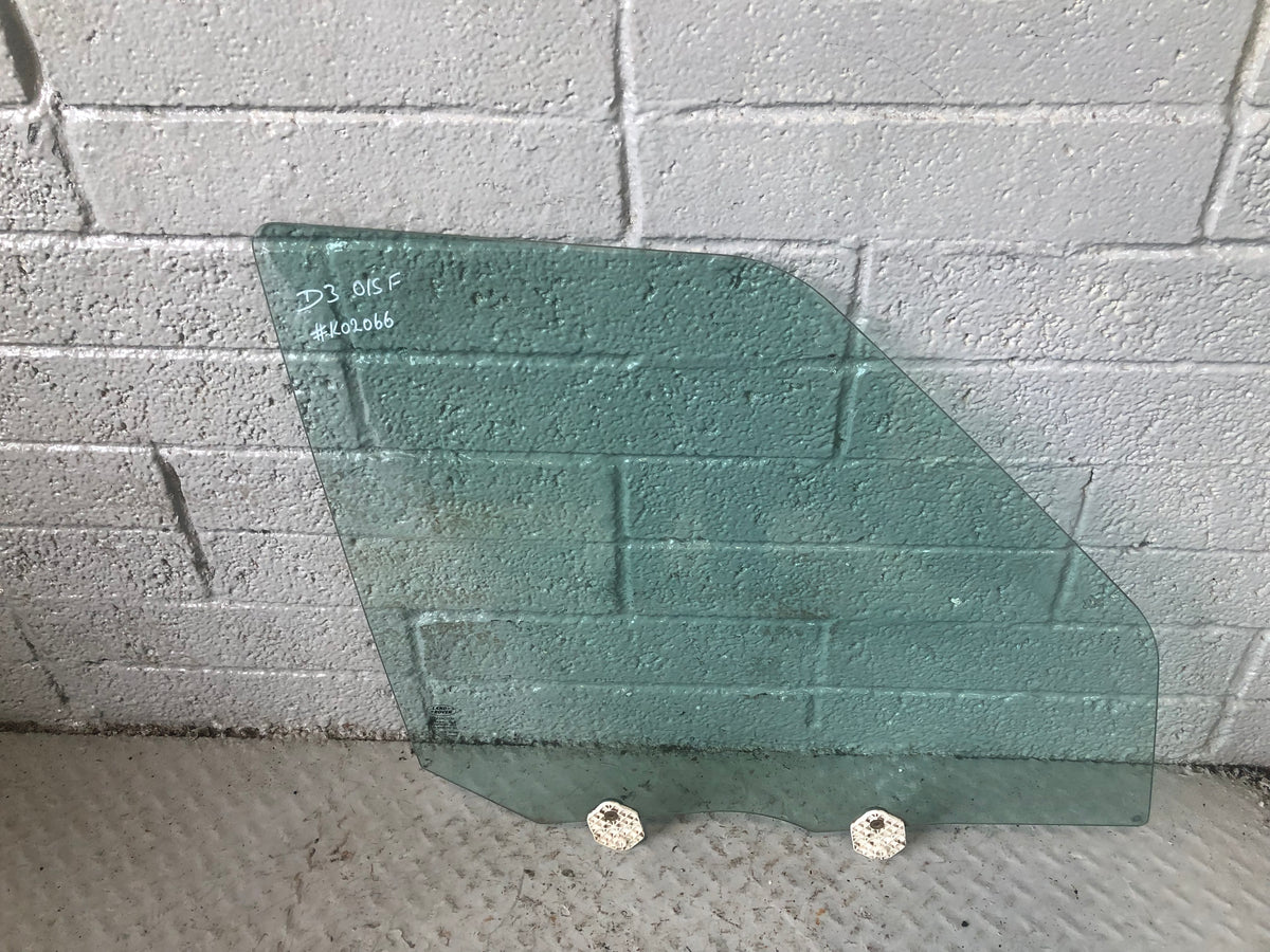 Discovery 3 Window Glass Off Side Front Land Rover 2004 to 2009 K02066