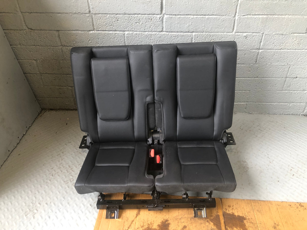 Discovery Sport Rear 3rd Row Seats Pair Black Leather L550 Land Rover L15066