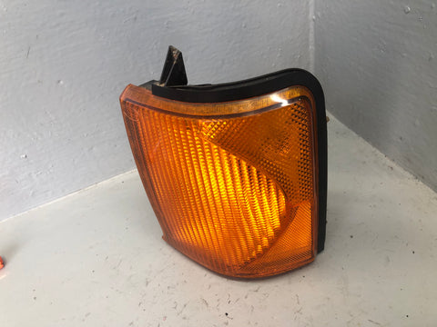 Discovery 2 Indicator Near Side Front TD5 And V8 Land Rover 1998 to 2002