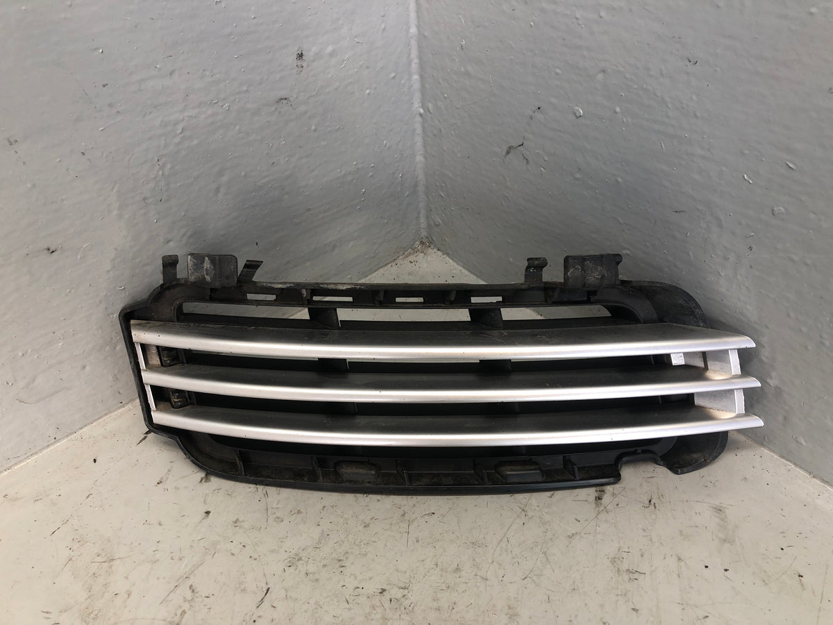 Range Rover L405 Bumper Grille Lower Right CK52 17F908 AA 2013 to 2017