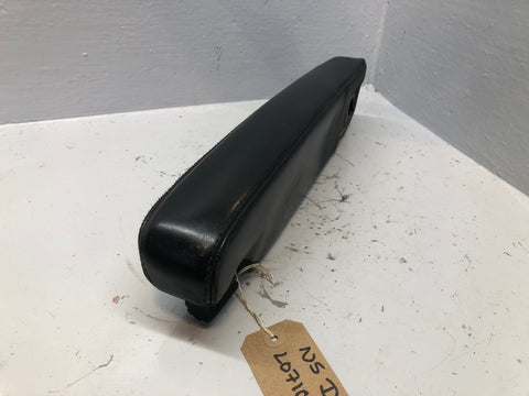 Discovery 3 Armrest Black Leather Near Side Front Passenger Land Rover L07106