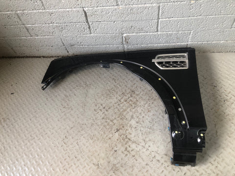 Discovery 4 Front Wing Near Side Santorini Black LRC 820 2009 to 2016 D13086