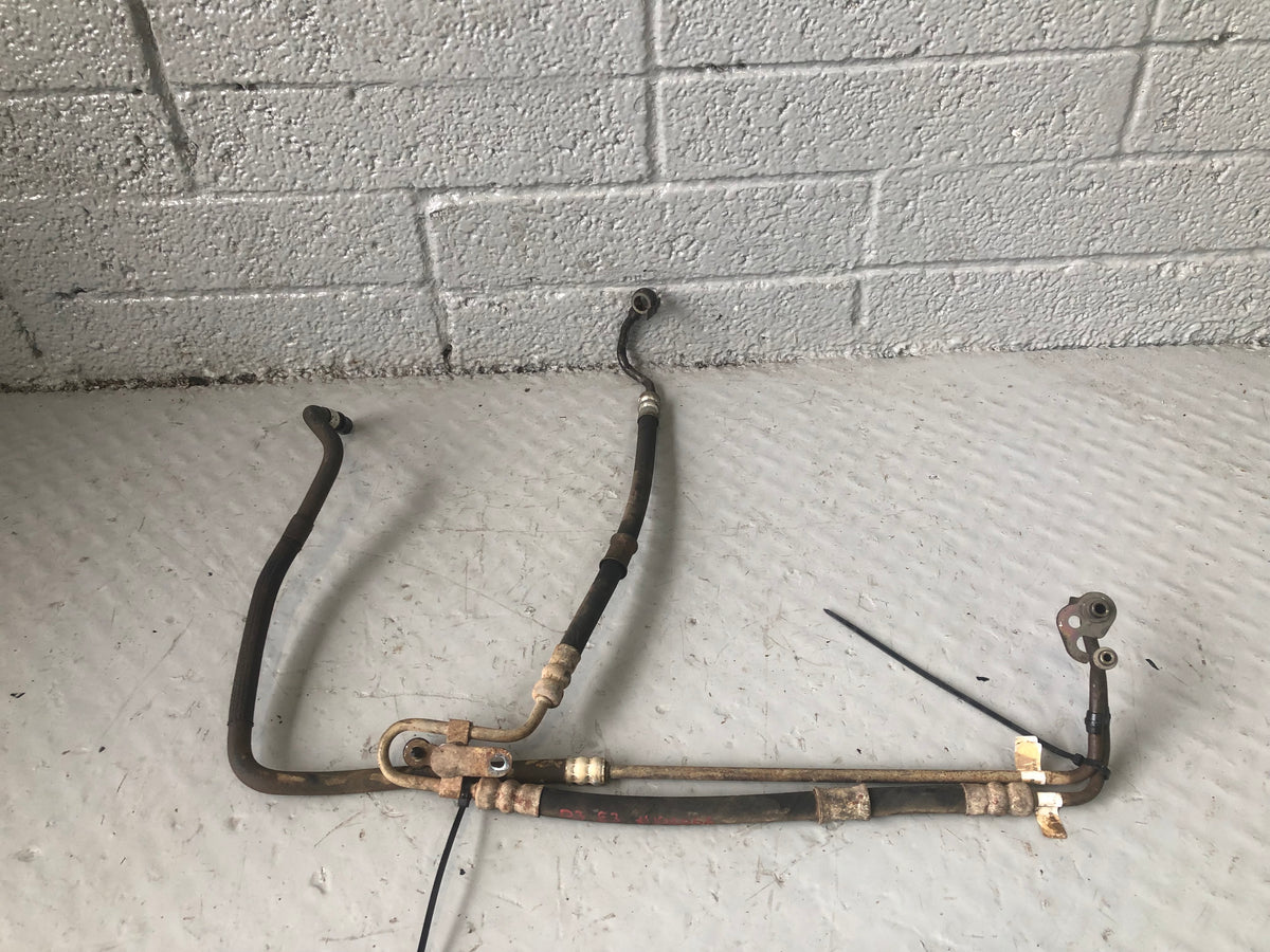 Discovery 3 Power Steering Pipes 2.7 TDV6 Land Rover Euro 3 2004 to 2007 K02066
