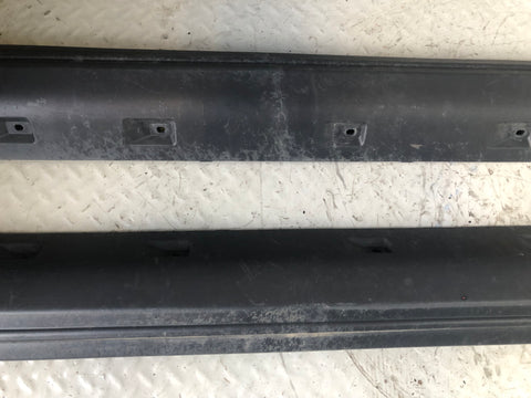 Discovery 3 or 4 Sill Trim Cover Protector Pair Land Rover 2004 to 2014 D03086