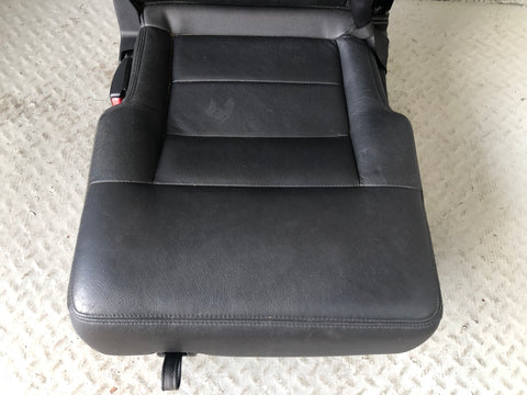 Discovery 3 Seats Rear Middle Row in Black Land Rover 2004 to 2009 J17076