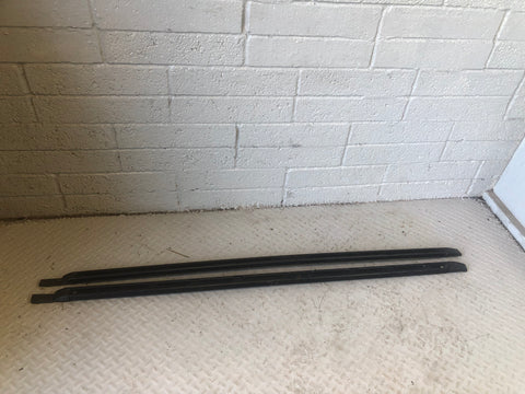 Discovery 4 Roof Rails Three Quarter Length Roof Bars Land Rover K18066
