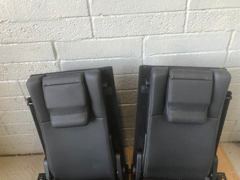 Discovery 4 Seats Rear 3rd Third Row in Black Land Rover 2009 to 2016 L10076