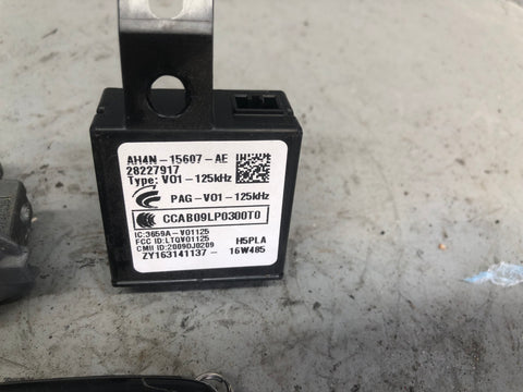Discovery Sport Key Remote and Blade with Door Lock L550 Land Rover L12086