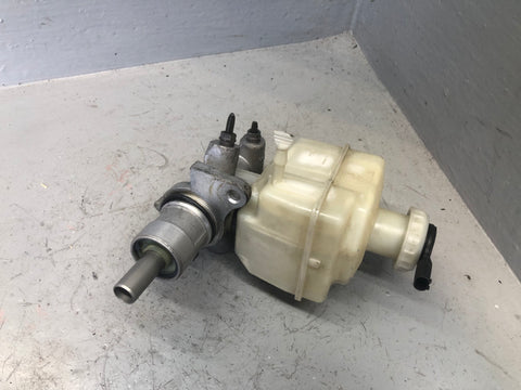 Discovery 3 Brake Master Cylinder with Reservoir Auto Land Rover 2004 to 2009
