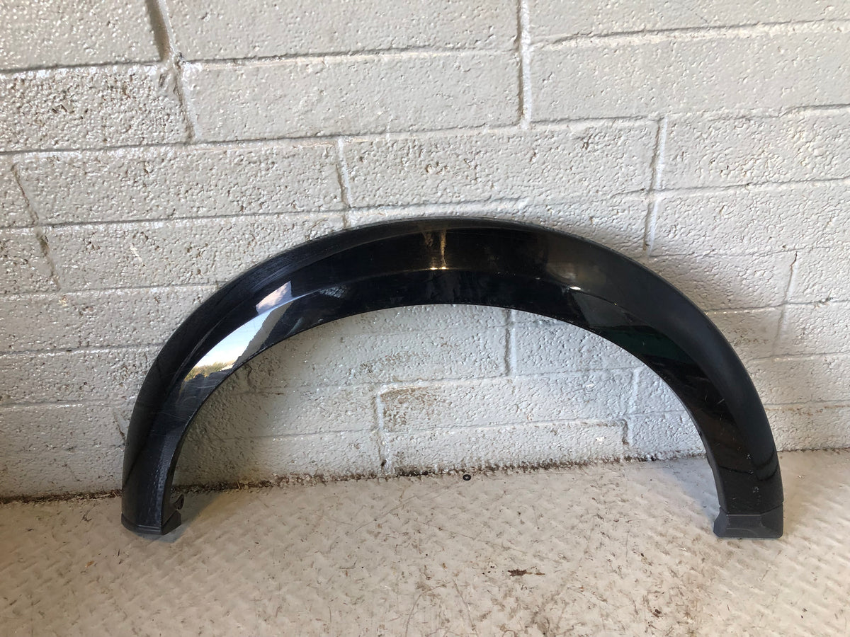 Discovery 4 Wheel Arch Trim Front Near Side Sumatra Black Land Rover L319