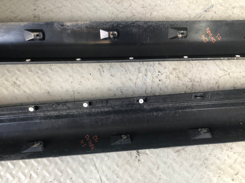 Discovery 3 or 4 Sill Trim Cover Protector Pair Land Rover 2004 to 2014 D03086