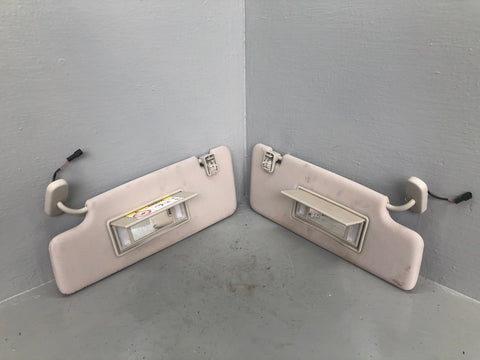 Discovery 4 Sun Visors Illuminated Pair Of Land Rover 2009 to 2016 K18066