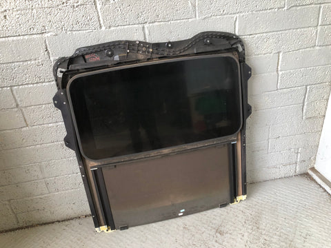 Range Rover Sport Sunroof Complete with Motor and Blind L320 2010 to 2013 L28096