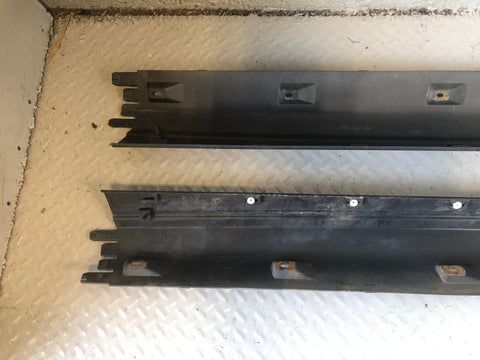 Discovery 3 or 4 Sill Trim Cover Protector Pair Land Rover 2004 to 2014 K02066
