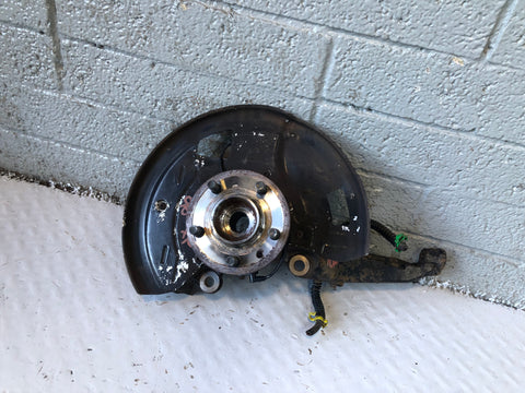 Discovery 4 Hub Near Side Front with ABS Sensor Land Rover 2009 to 2016 J23096