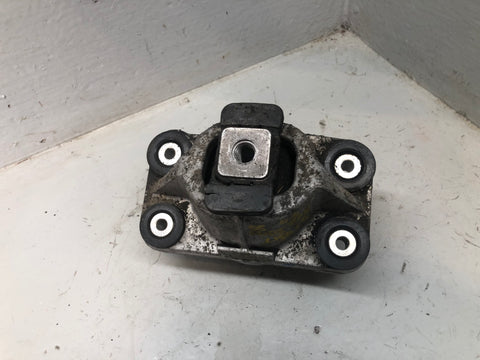 Range Rover L405 Engine Mount Off Side Right 4.4 SDV8 2013 to 2017