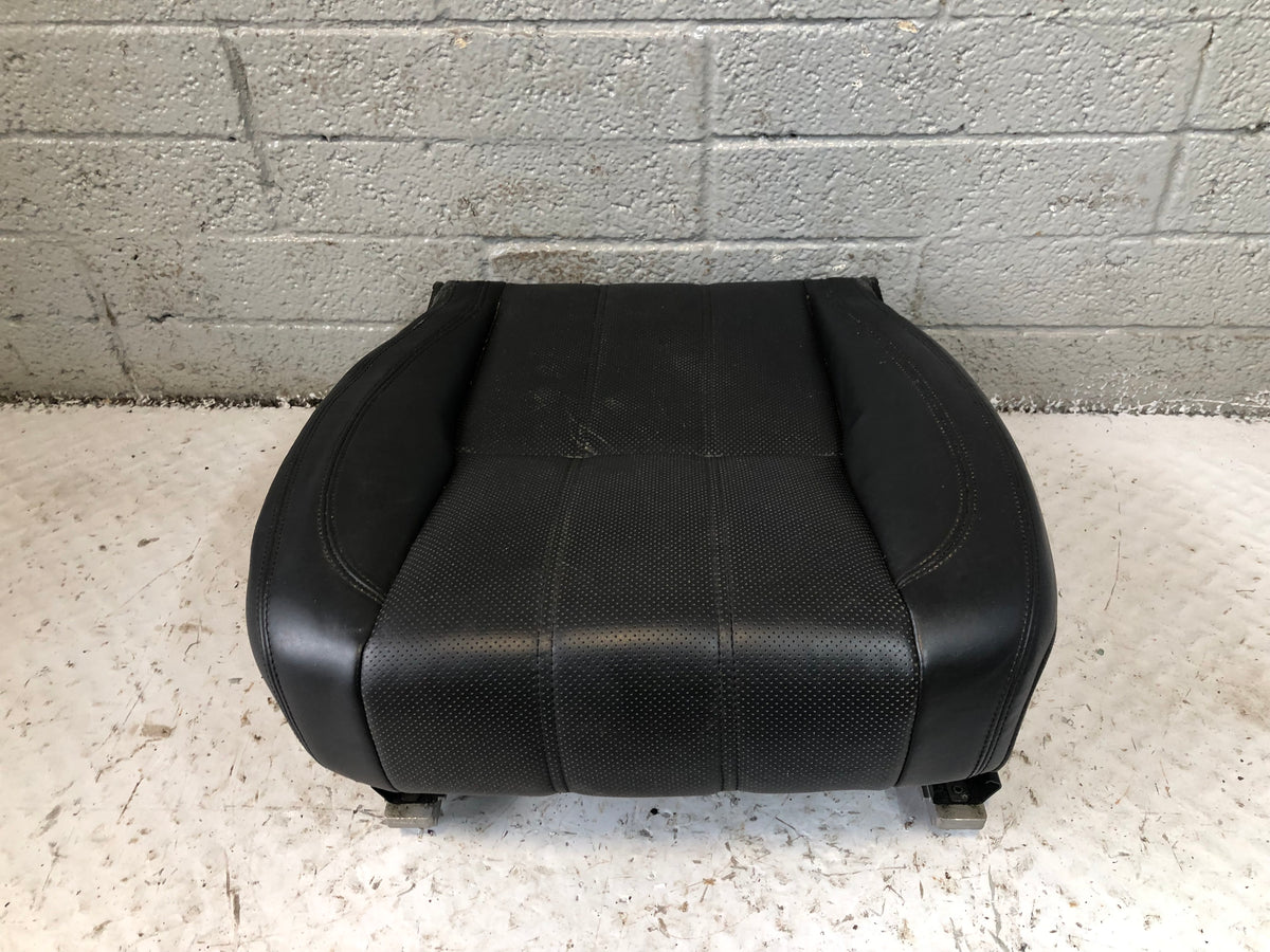 Range Rover L405 Seat Base Front Near Side Leather Black 2013 to 2017 K21015