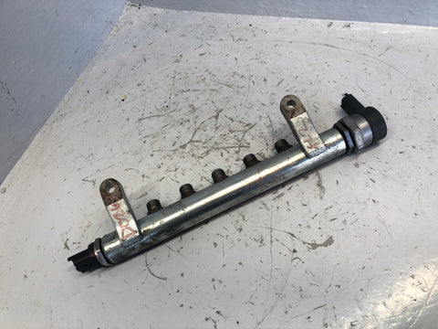 Freelander 2 Fuel Rail and Pressure Sensor 2.2 TD4 9671002980 Land Rover