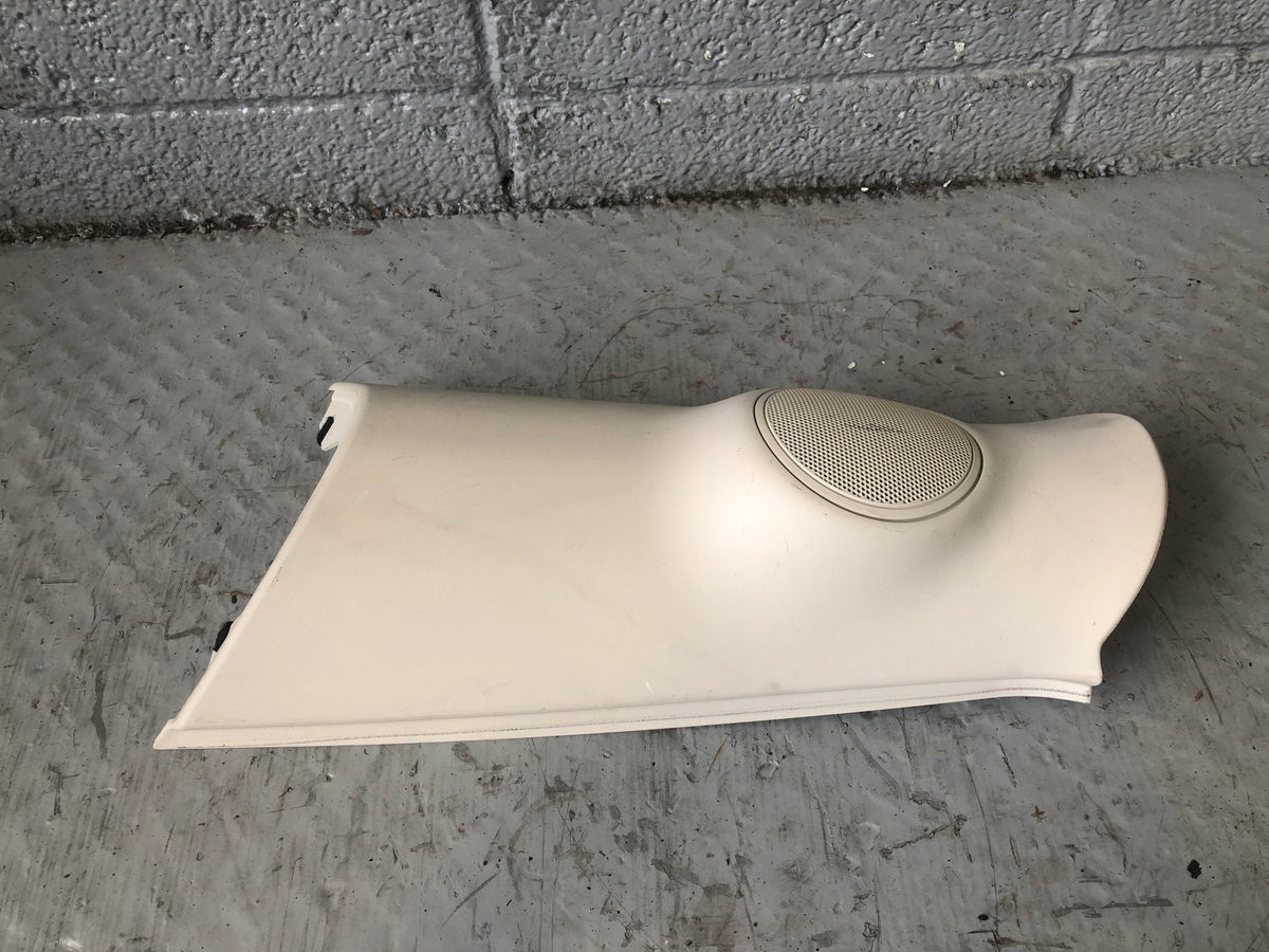Range Rover L322 D Pillar Trim Speaker XQM000400 Ivory Off Side 2006 to 2013