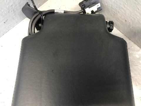 Discovery 4 Armrest Centre Console Black Leather Land Rover 2009 to 2016 D27056
