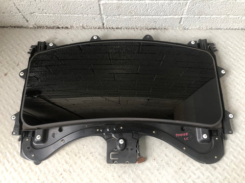 Discovery 3 Sunroof Complete with Motor and Blind Land Rover 2004 to 2009 K02066