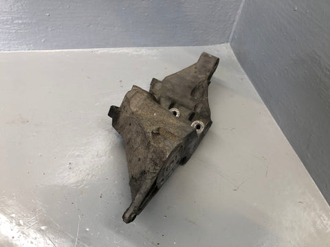 Discovery 4 Alternator Bracket Mount 3.0 TDV6 CPLA-10239-AB Land Rover Gen 1