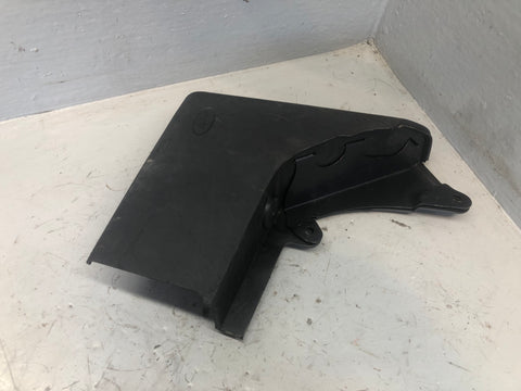 Discovery 4 Mud Flap Guard Near Side Front Genuine Land Rover CAS000114