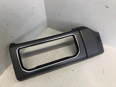 Range Rover L405 Sat Nav Screen Surround Trim in Ebony Black 2013 to 2017