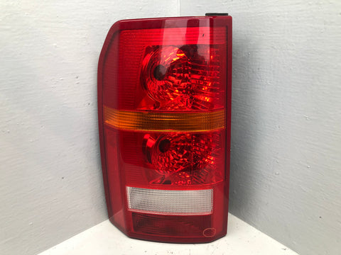 Discovery 3 Tail Light Cluster Near Side Rear XFB000573 2004 to 2009 L07106