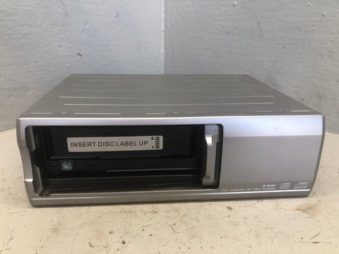 Range Rover L322 CD Multi Changer 6 Disc DVD Player Land Rover D01076