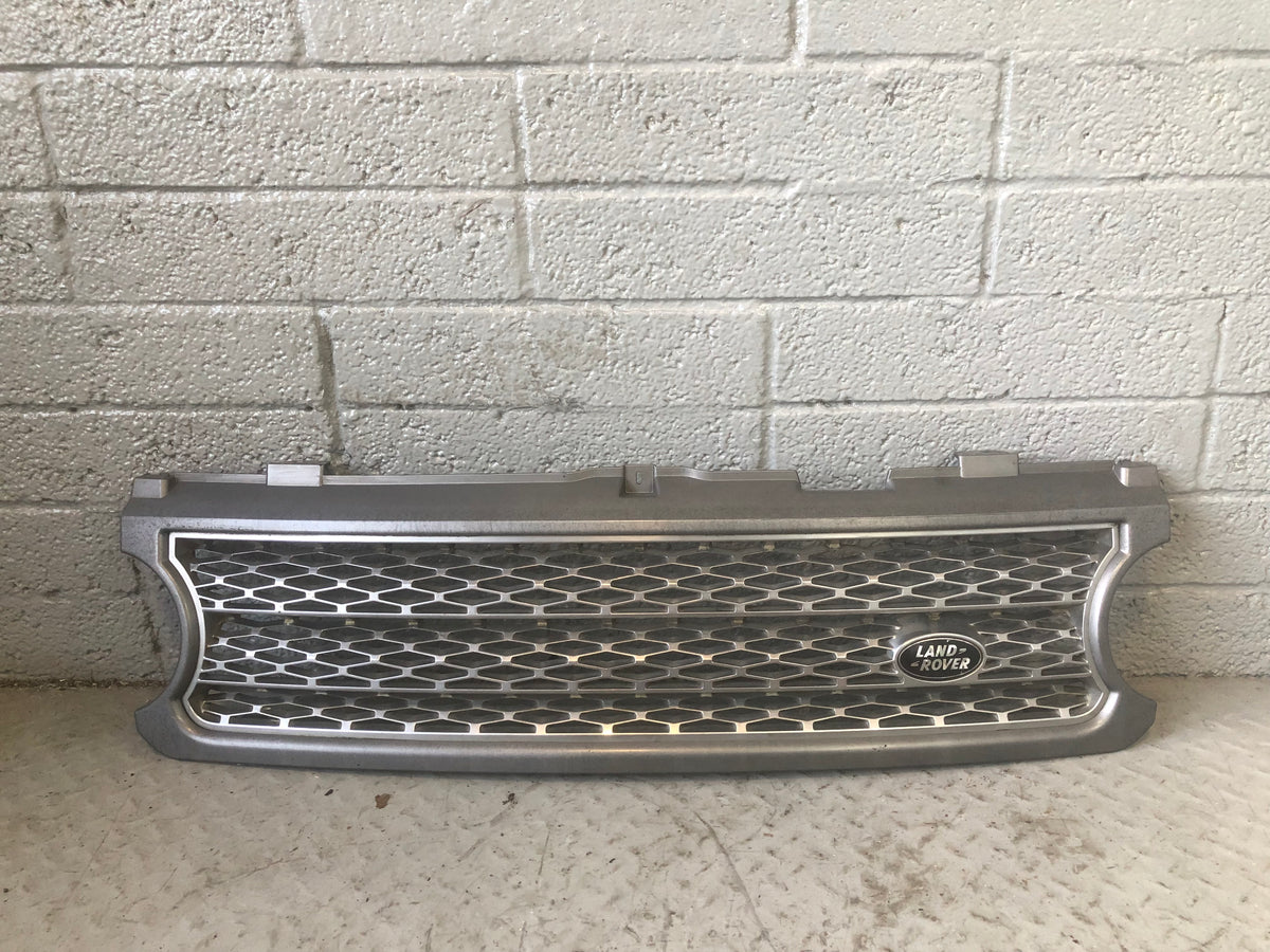 Range Rover L322 Grille Front Facelift Grey Land Rover 2006 to 2010 D01076