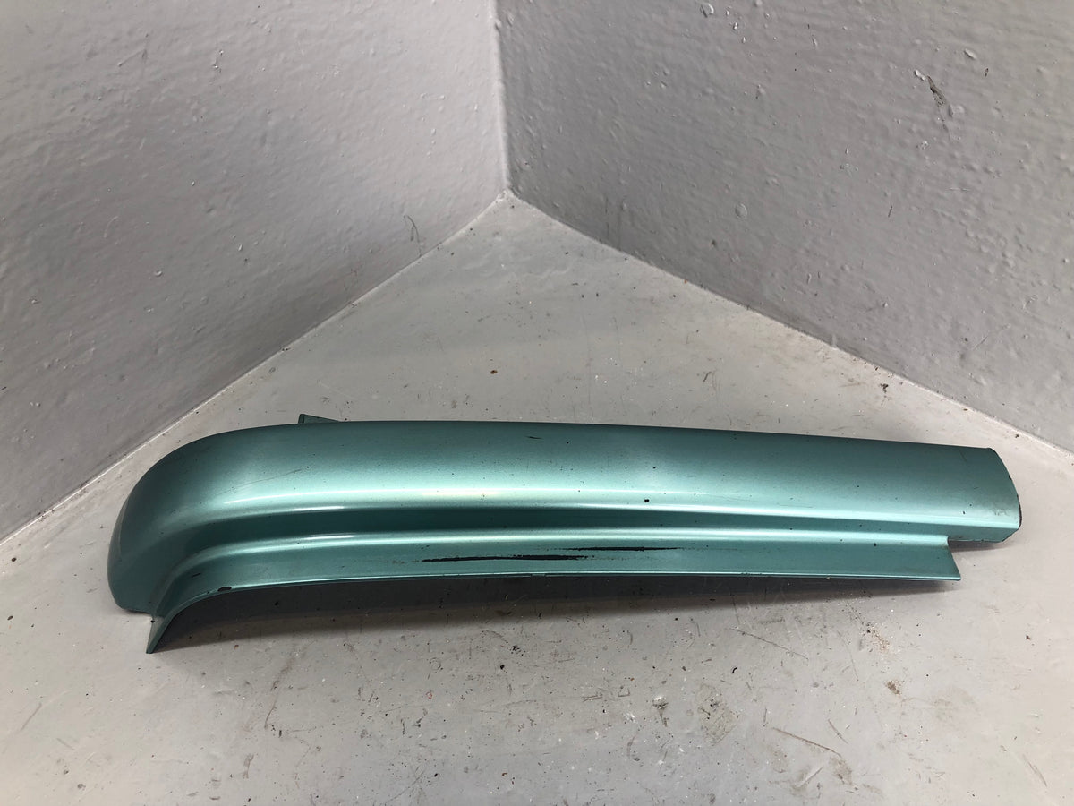 Discovery 2 Headlight Trim Off Side Charleston Green Land Rover 1998 to 2002