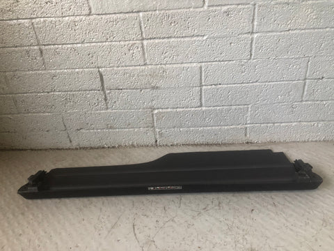 Discovery 4 Load Cover Parcel Shelf Retractable Black Land Rover 2009 to 2016