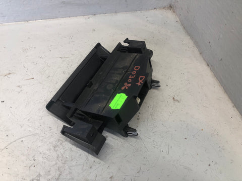 Discovery 4 Ashtray Front Land Rover AH22-048A02-A 2009 to 2016 D03086