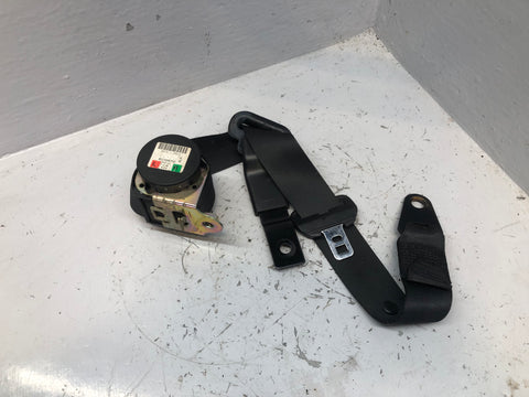 Discovery 2 Seat Belt Off Side Rear 2nd Middle Row Black Land Rover 1998 to 2004