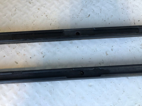 Discovery 3 or 4 Roof Rails Three Quarter Length Bars Land Rover CAB500120PVJ