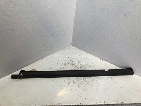 Discovery 2 Weather Strip Seal Near Side Rear Window Trim Land Rover