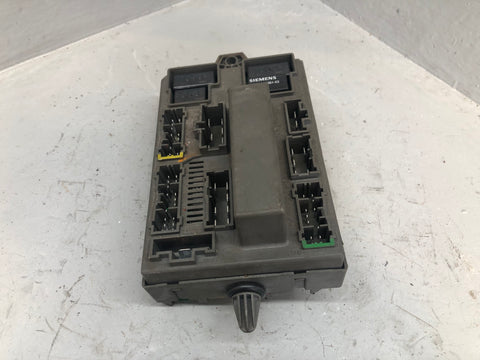 Discovery 2 Fuse Box Under Dash YQE103320 Land Rover 1998 to 2004