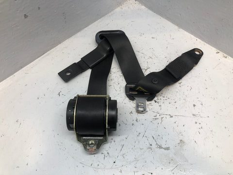 Discovery 2 Seat Belt Near Side Rear Middle Row Black Land Rover 1998 to 2004