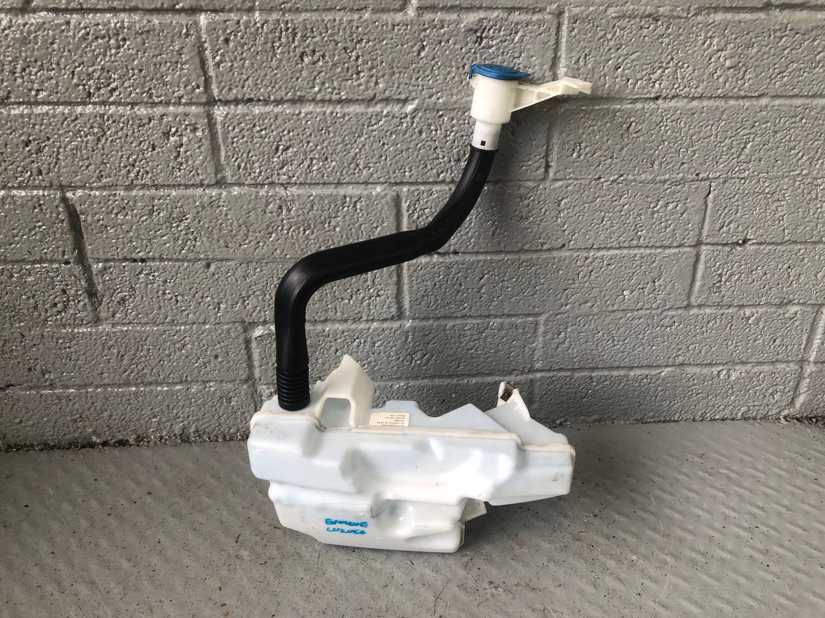 Range Rover Evoque Windscreen Washer Bottle Tank with 2 Pumps L538 2011 to 2015