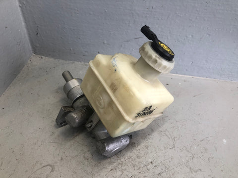 Discovery 3 Brake Master Cylinder with Reservoir Auto Land Rover 2004 to 2009