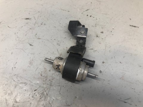 Discovery 4 Webasto Fuel Dosing Pump 3.0 SDV6 WOS 9019847C Land Rover