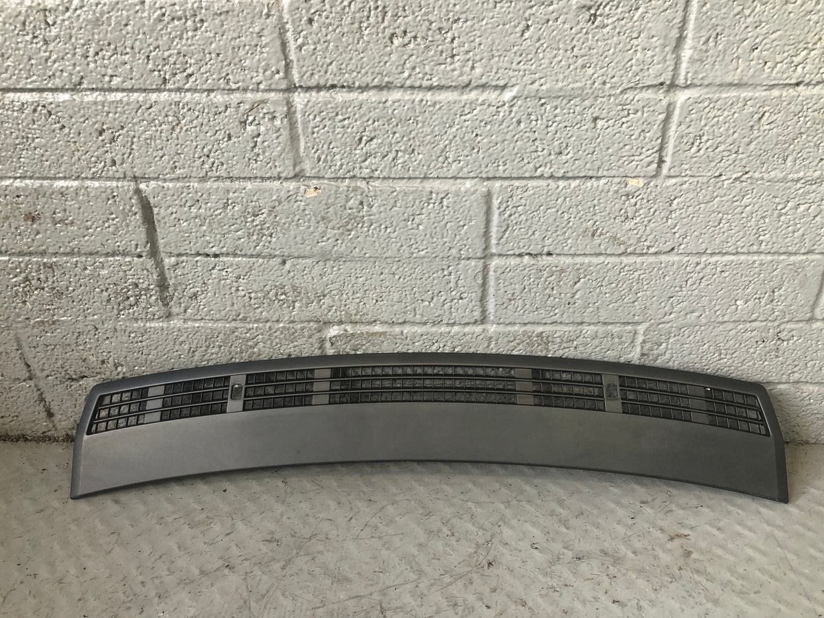 Range Rover L322 Bonnet Grill Under Windscreen 2002 to 2013 L29076