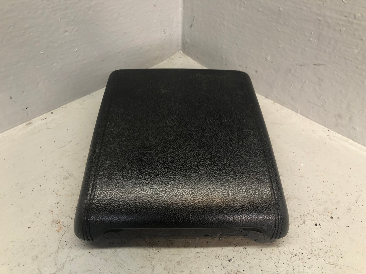 Discovery Sport Centre Console Lid in Black L550 Land Rover 2014 to 2019 L12086
