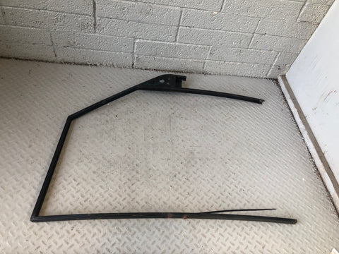 Discovery 2 Door Frame Window Off Side Front Land Rover 1998 to 2004 L20076