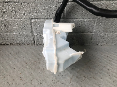 Range Rover Evoque Windscreen Washer Bottle Tank with 2 Pumps L538 2011 to 2015